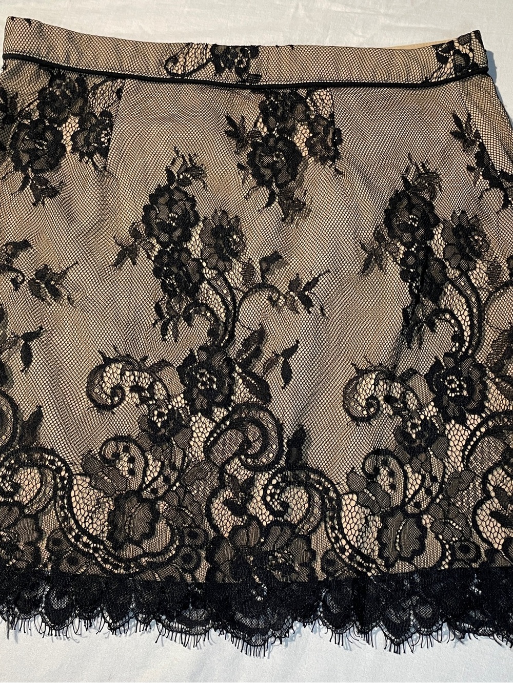 Abercrombie & Fitch Lace Mini-skirt Size 6